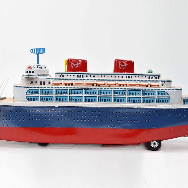 Masudaya ‘Queen Of The Sea Battery Operated Ocean Liner 9