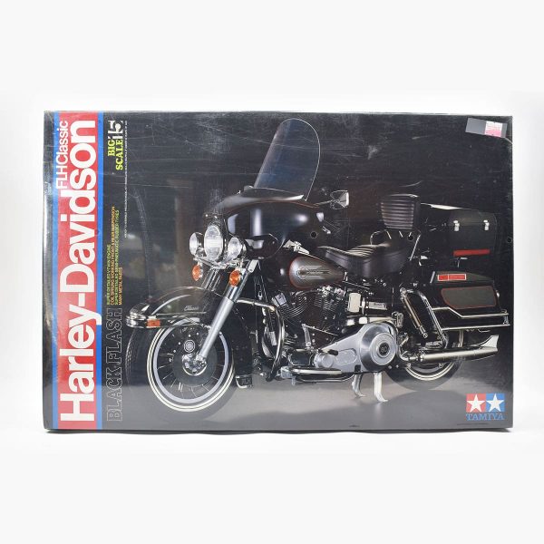 Tamiya Harley-Davison FLH Classic BlackFlash 1/6 Scale