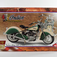 GuiLoy Indian Chief 348 1948 Motorcycle 1/6 Scale Die-Cast Model - Font