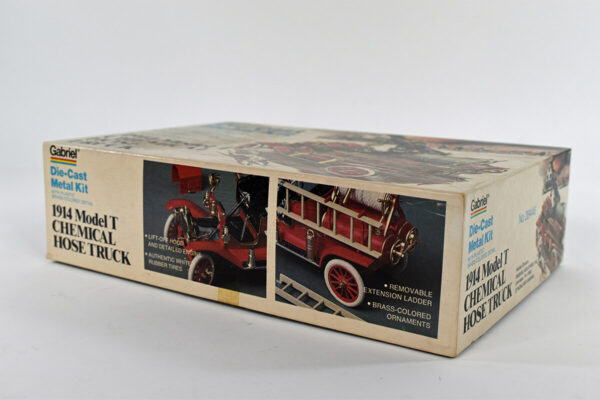 Gabriel 1912 Model T Delivery Truck Metal Model Kit