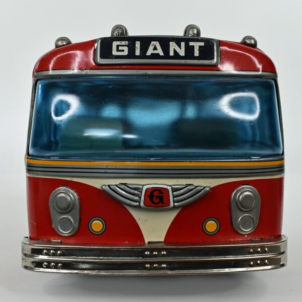 giant bus 10