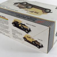 Scale Models Town Car (1)