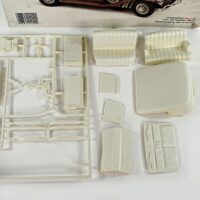 Scale Models Town Car 4