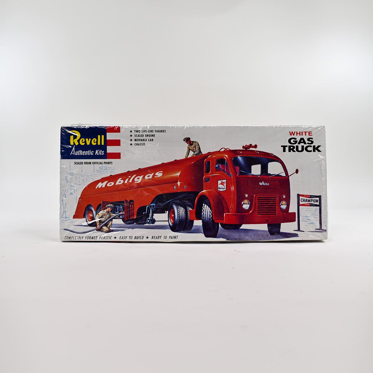 Revell Mobilgas Truck Plastic Model Kit 1995 No. 1420