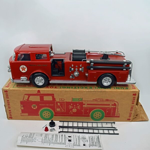 Texaco Fire Engine Chief Truck Gasoline Vehicle 1960s AMF WEN MAC